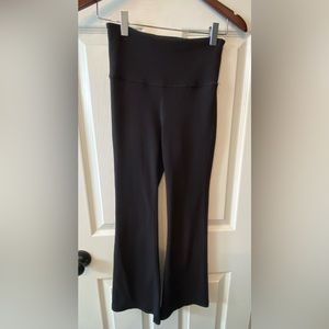 Athleta ribbed salutation pants